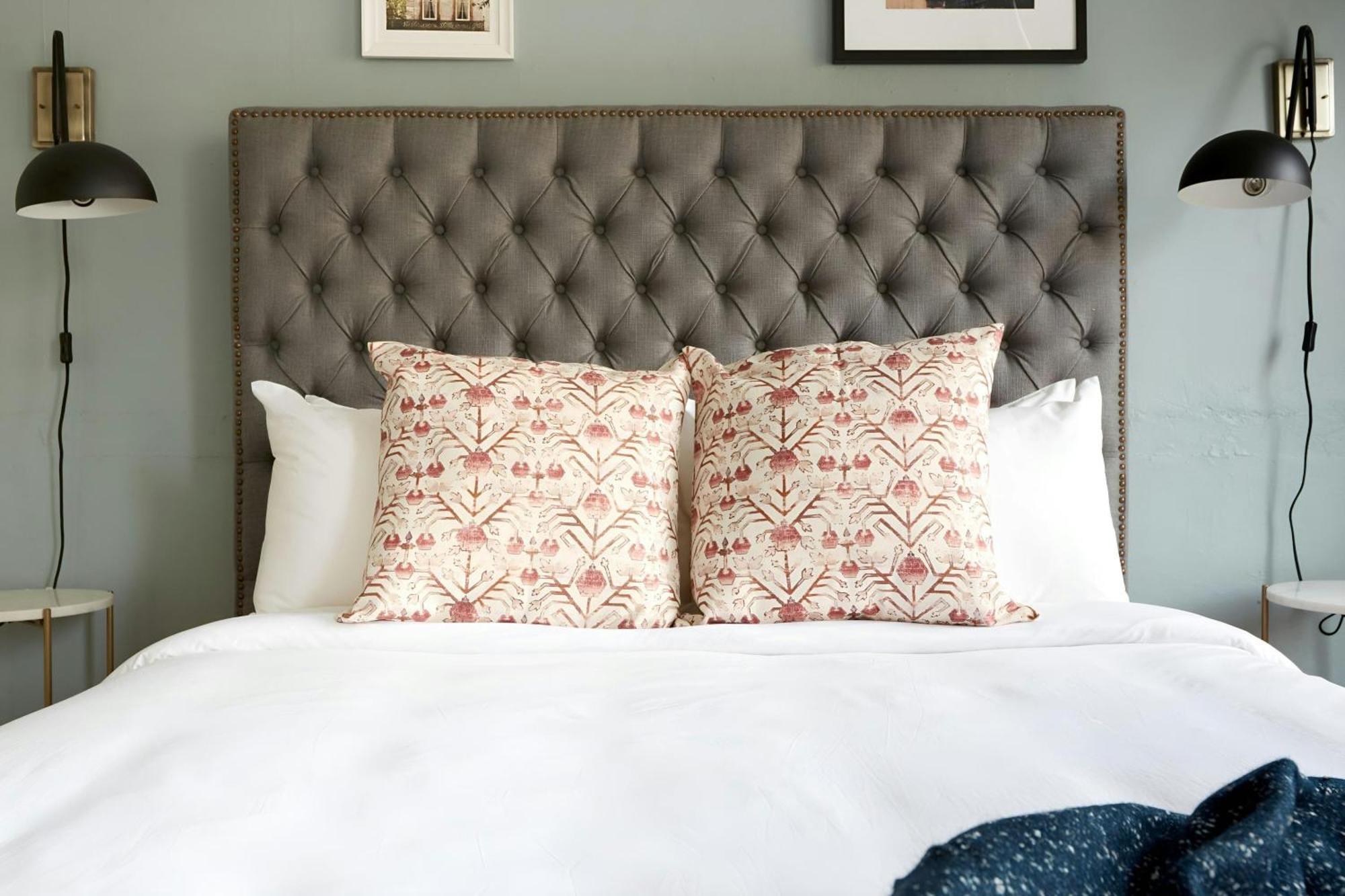 Sonder By Marriott Bonvoy The Broughton Apartments Historic District Aparthotel