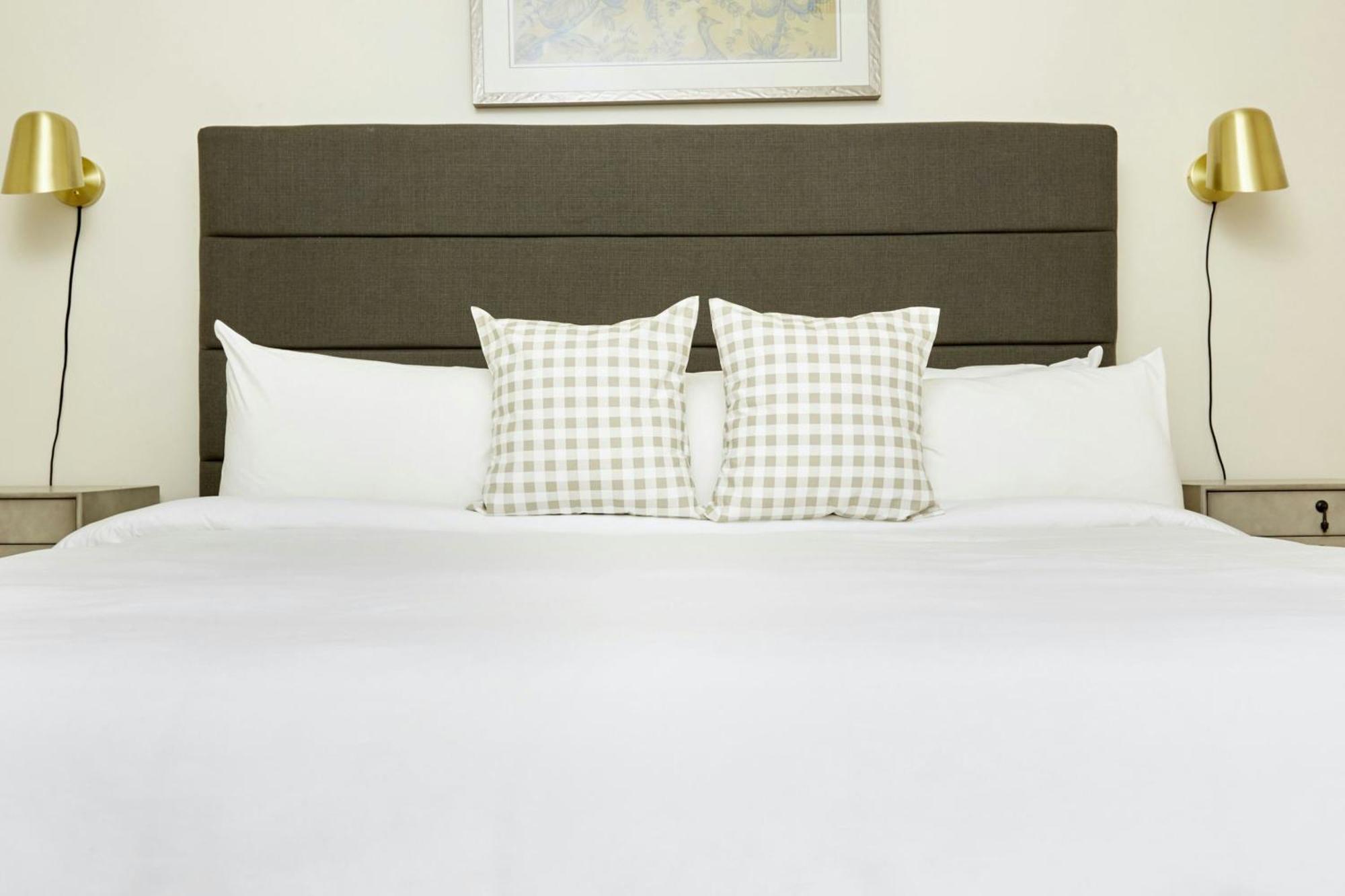 Sonder By Marriott Bonvoy The Broughton Apartments Historic District Apartahotel 4*